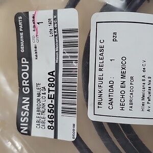 Nissan Sentra 2007-2010 Tank/Fuel Release Cable